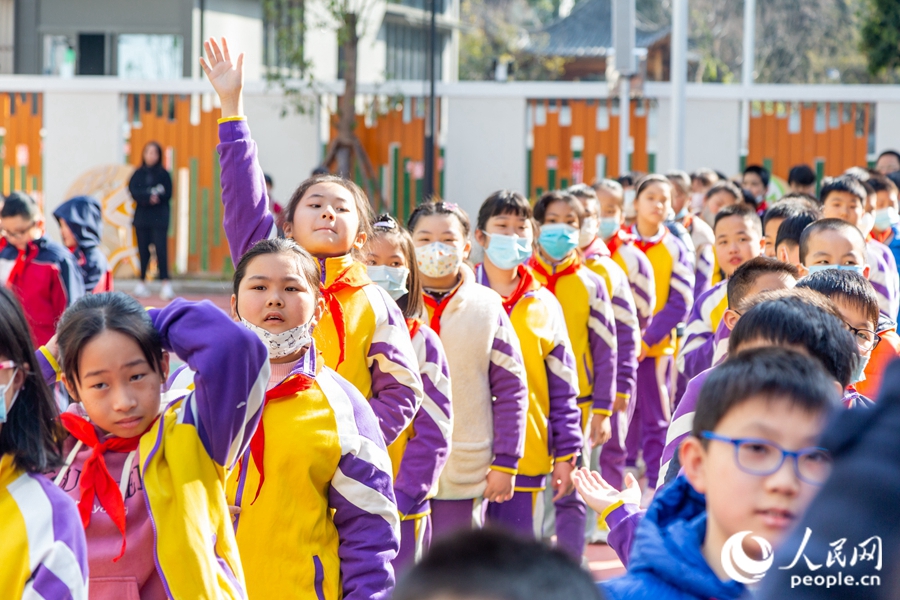 9、活动以知识问答、绘画展览等寓教于乐的形式展开。康磊摄