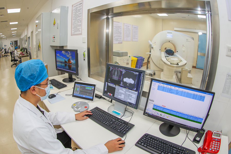晋江市医院配备先进的医疗设备，为群众健康护航。晋江市医院供图