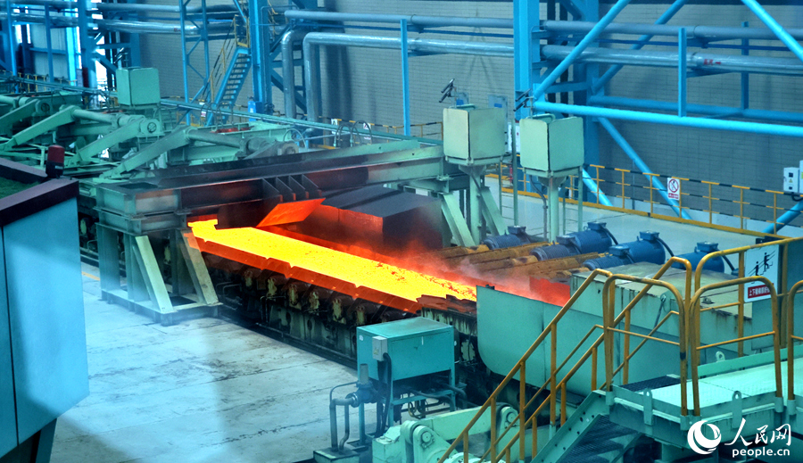 三宝集团1780mm热轧特殊钢卷板生产线。人民网 李昌乾摄