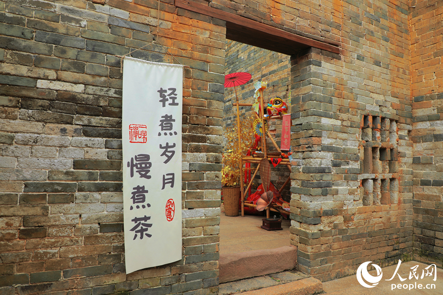 三洲村古墙。人民网 李唯一摄