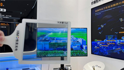 液晶屏幕有个光学“膜”法师
五年来，我国显示产业取得突破性进展，液晶面板产能占比超过全球70%，市场需求量大、市场份额大。