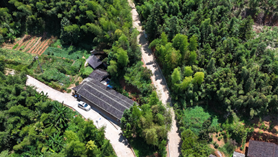 矿石村道“变形记”
2022年起，尤溪全方位提升固体废物治理体系和治理能力，累计创建国家级绿色矿山1家，国家级绿色工厂5家，省级绿色工厂4家。