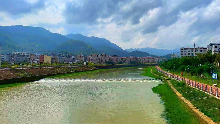 芝溪流域池园段 池园镇河长办供图