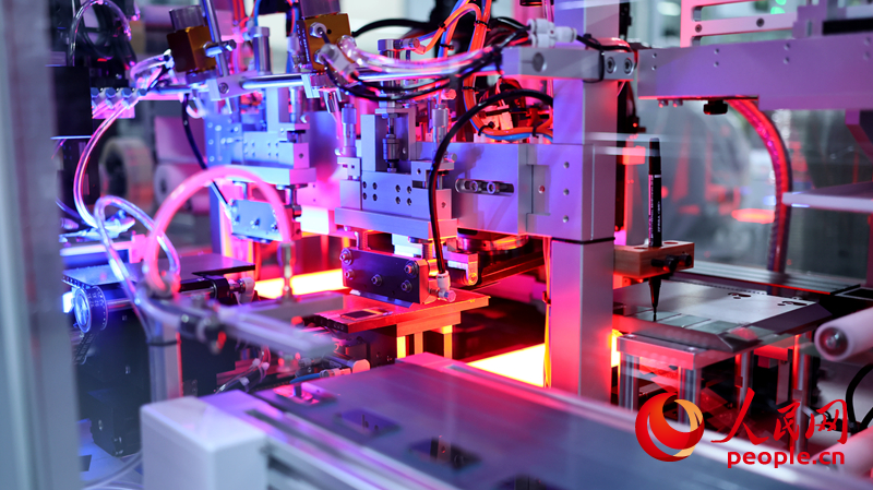 武平县引进的上百家新显产业企业中，近九成来自粤港澳大湾区。人民网 李昌乾摄