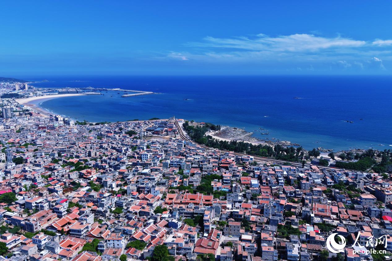 崇武半岛航拍图。人民网 李唯一摄