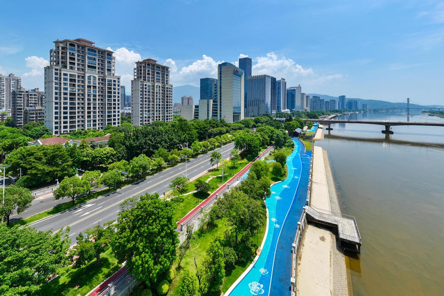 闽江台江段防洪堤。福州市水利局供图