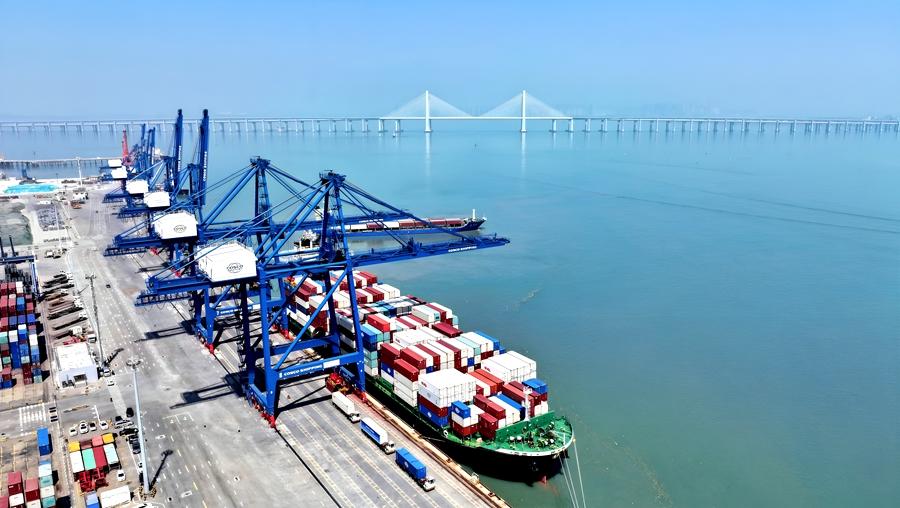 泉州港直达越南集装箱航线正式开通。陈小阳摄